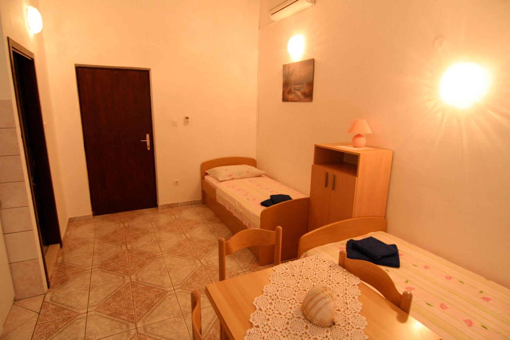 Apartments Marta Trogir Zimmer foto