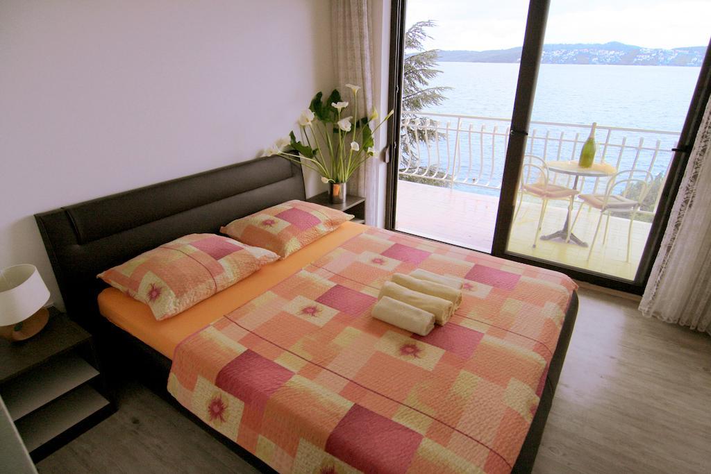 Apartments Marta Trogir Zimmer foto