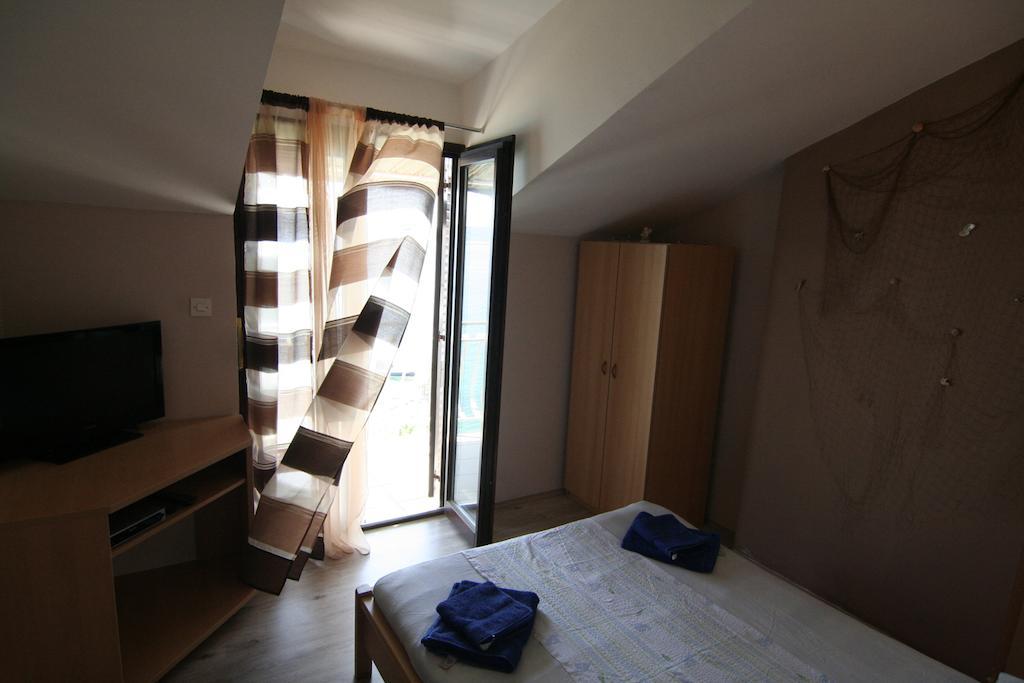 Apartments Marta Trogir Zimmer foto