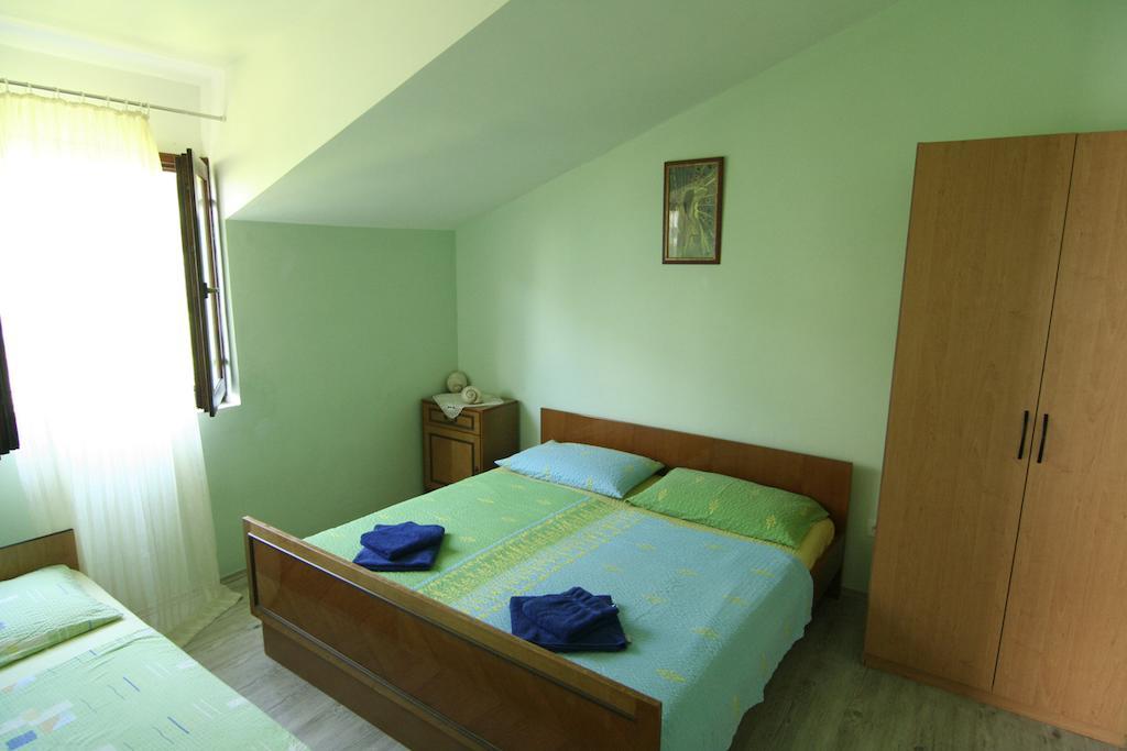 Apartments Marta Trogir Zimmer foto