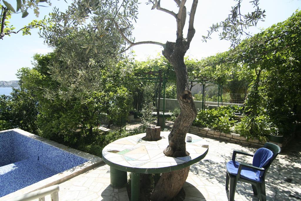 Apartments Marta Trogir Exterior foto